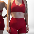 IMPACT sculpt Halter crop (Cherry red)
