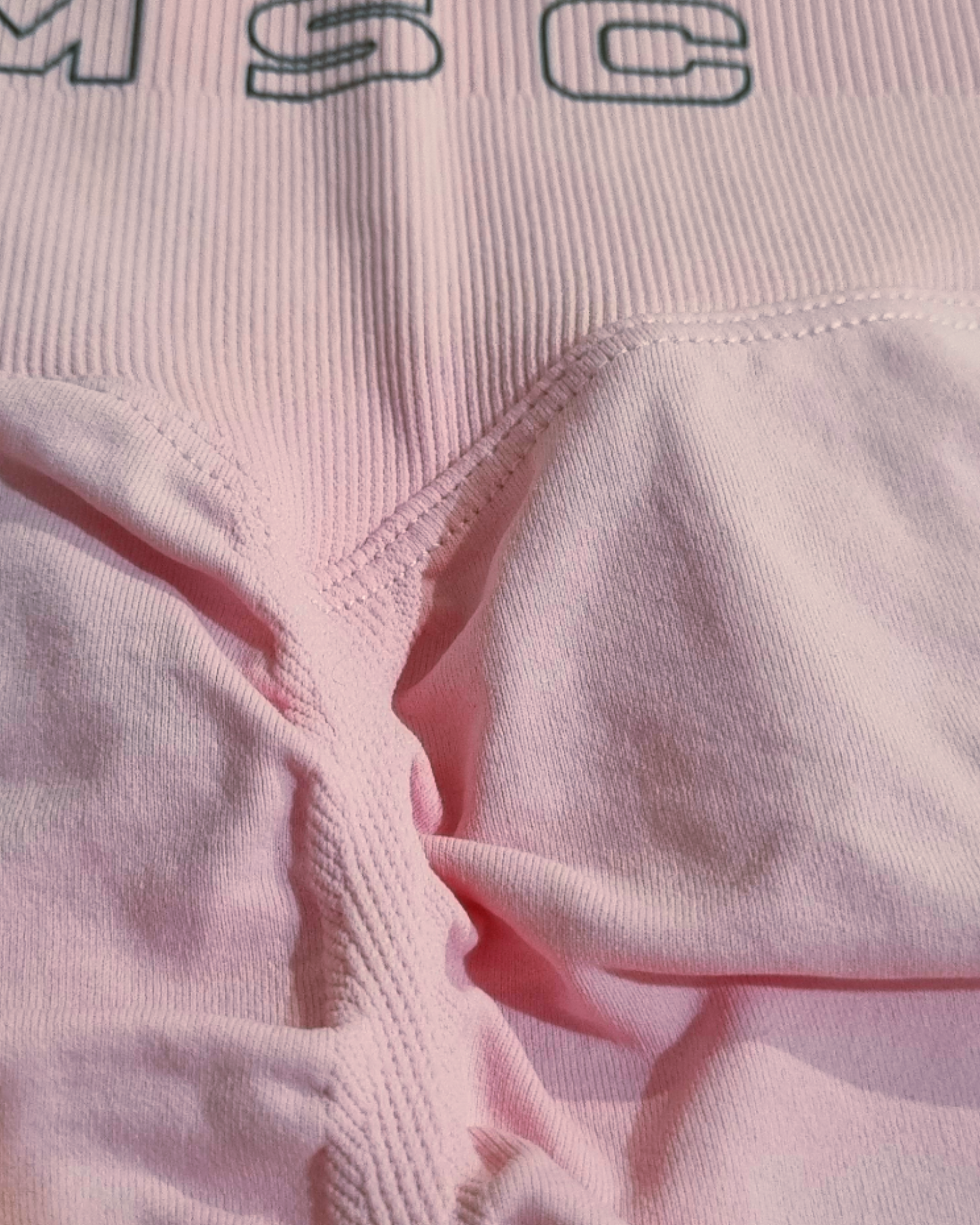 MSC IMIRI CORE sculpt shorts. (Pastel pink)