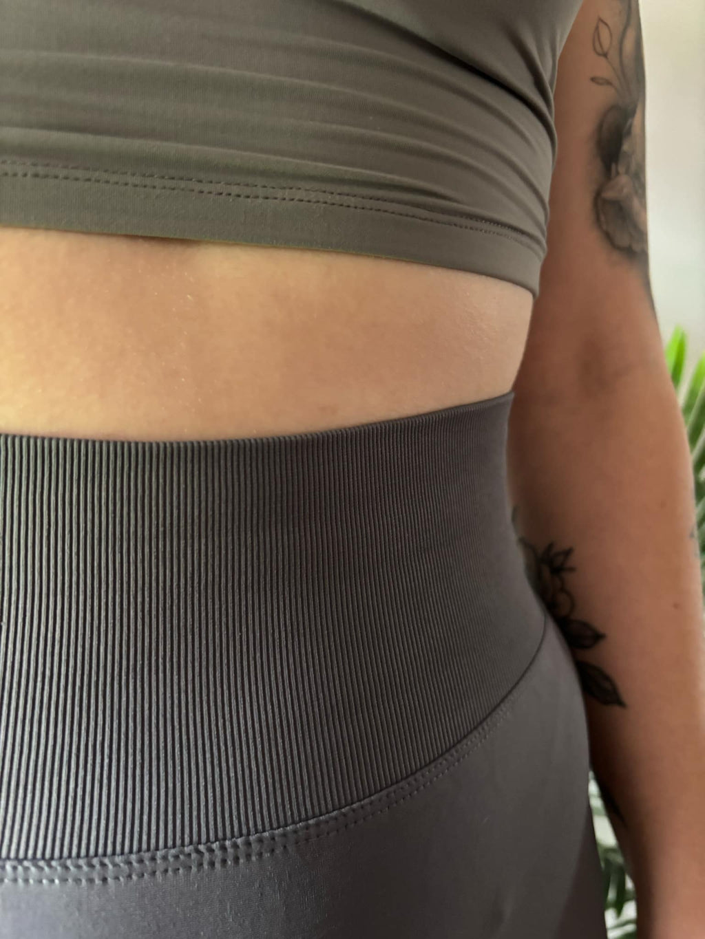 EMPIRE SCULPT legging (CHARCOAL)